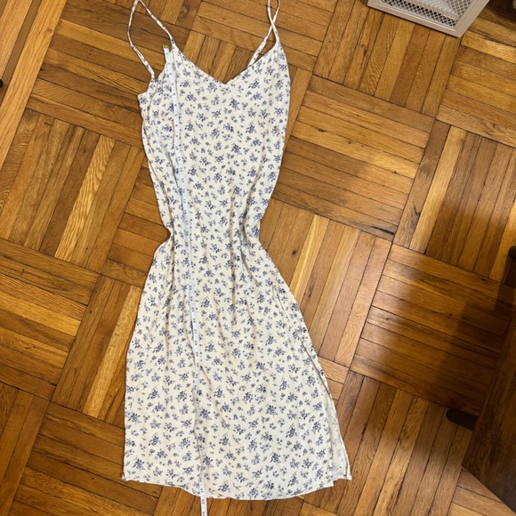 Reformation White and Blue Floral Maxi Dress - Picture 5 of 5